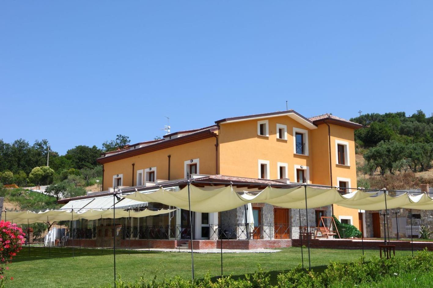 Casale Degli Ulivi Resort 펠라레 외부 사진