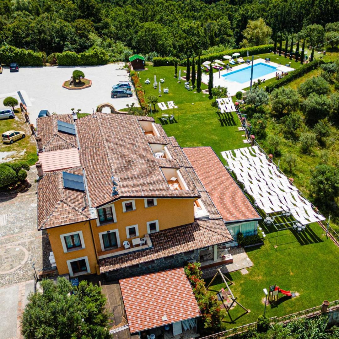 Casale Degli Ulivi Resort 펠라레 외부 사진