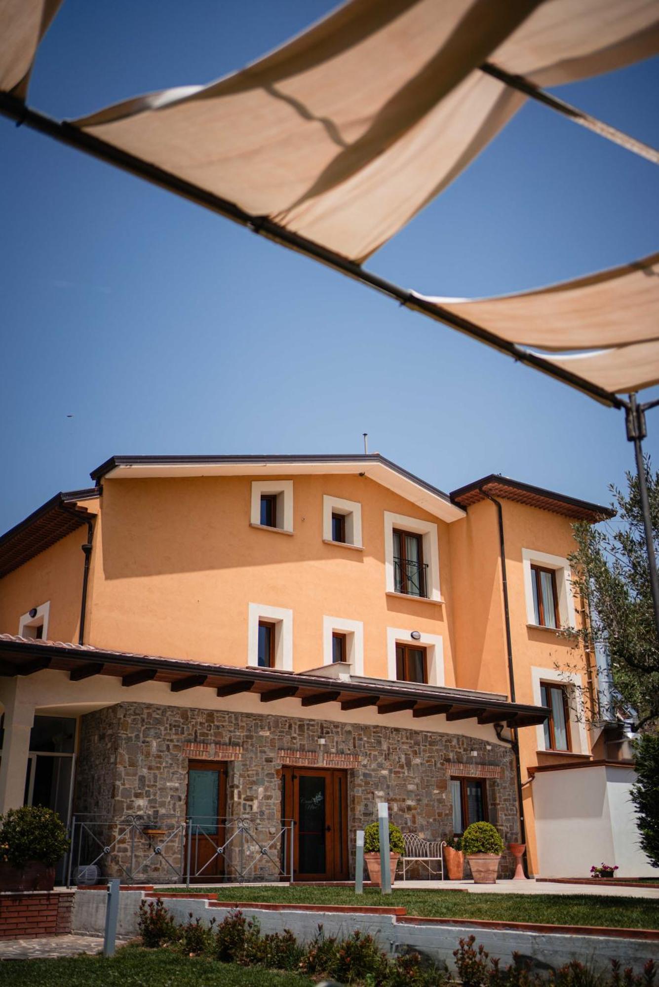 Casale Degli Ulivi Resort 펠라레 외부 사진