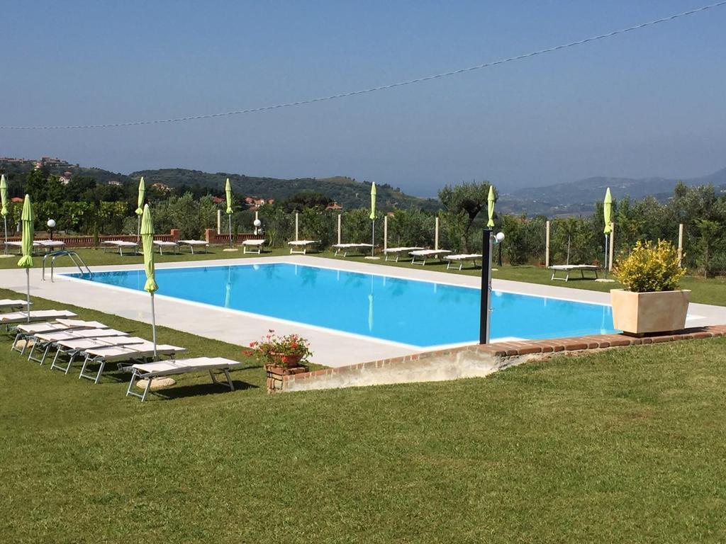 Casale Degli Ulivi Resort 펠라레 외부 사진