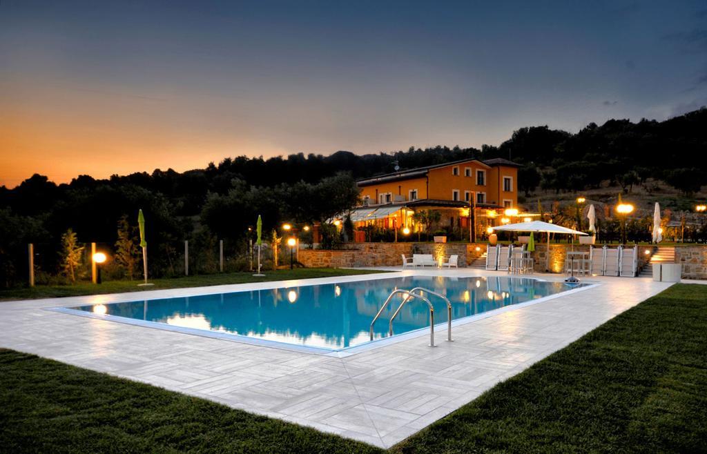 Casale Degli Ulivi Resort 펠라레 외부 사진